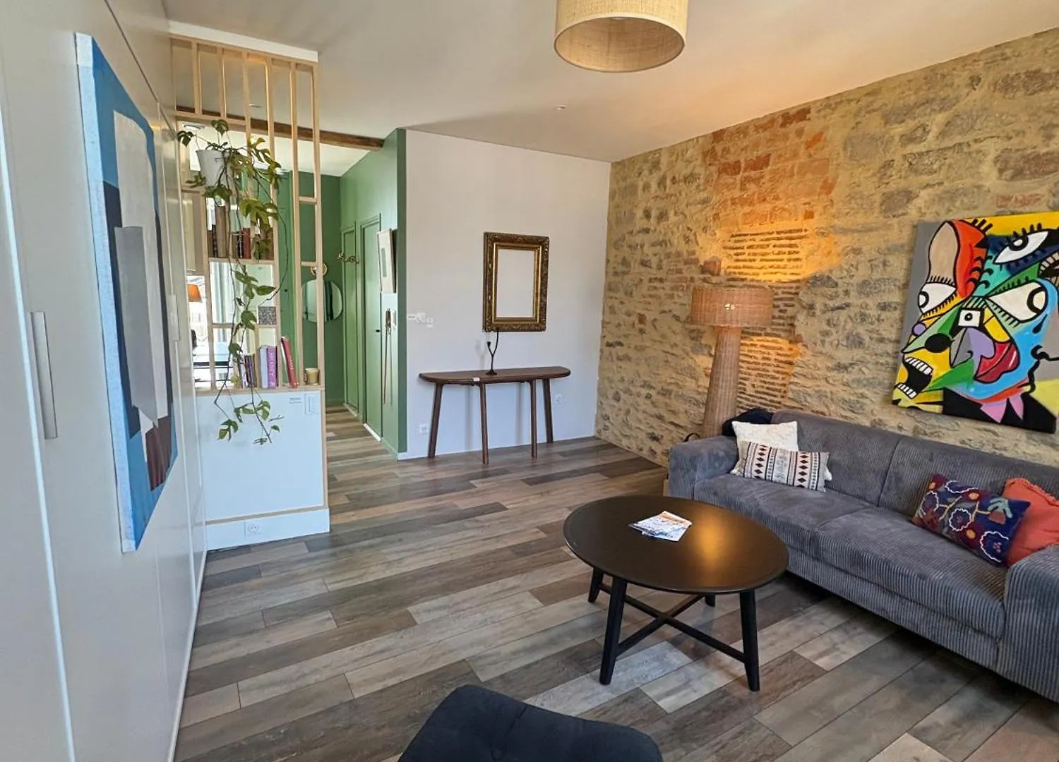 Appartement Avec Terrasse A Hotel De Ville Vannes